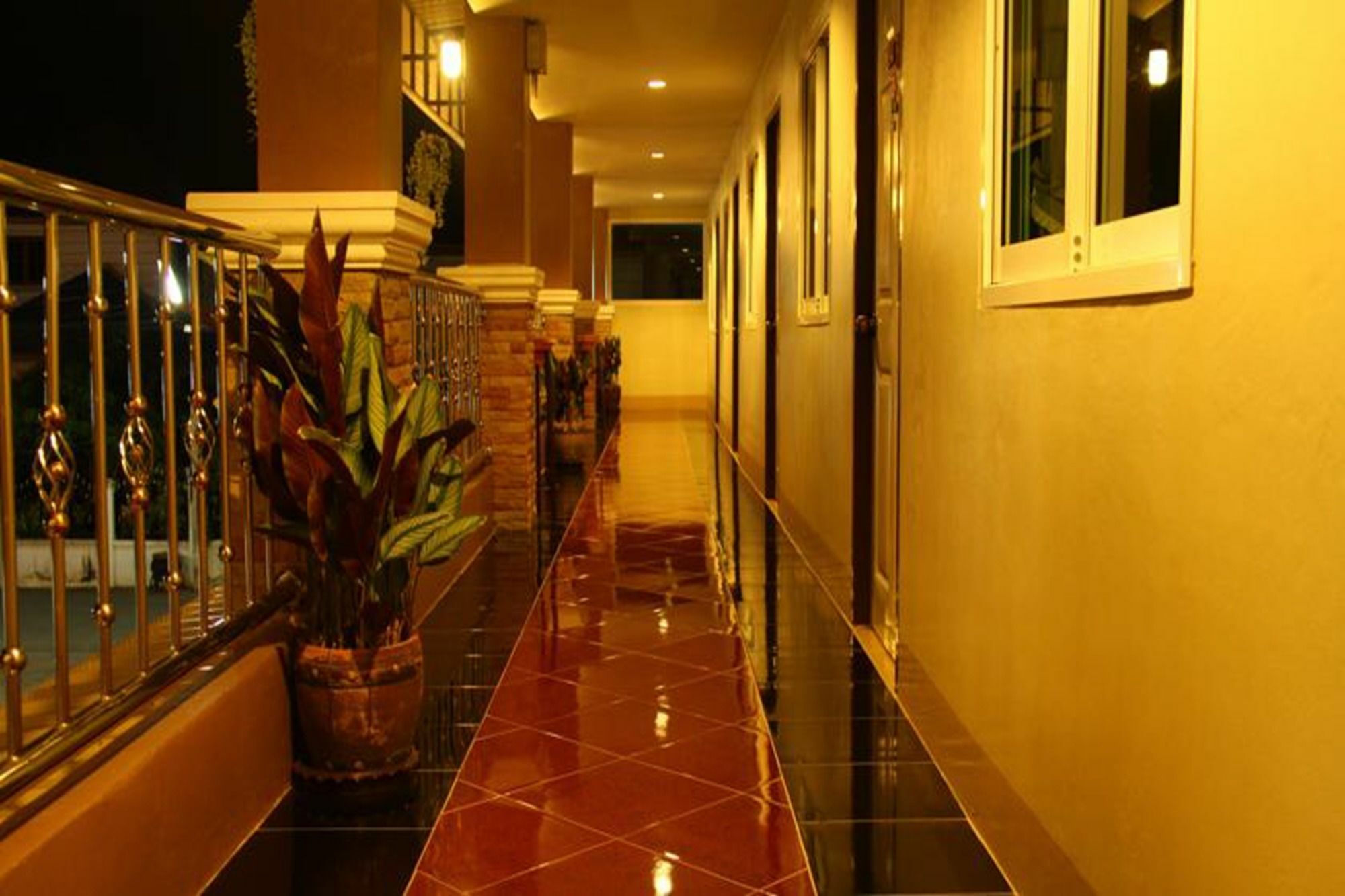 Nan Thara Place Exterior foto