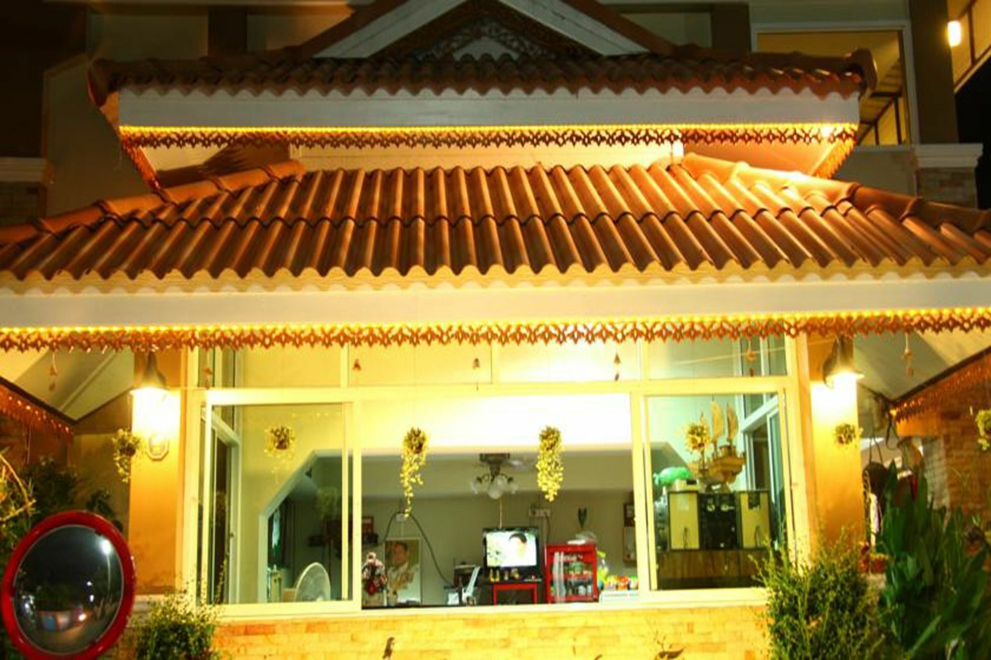 Nan Thara Place Exterior foto