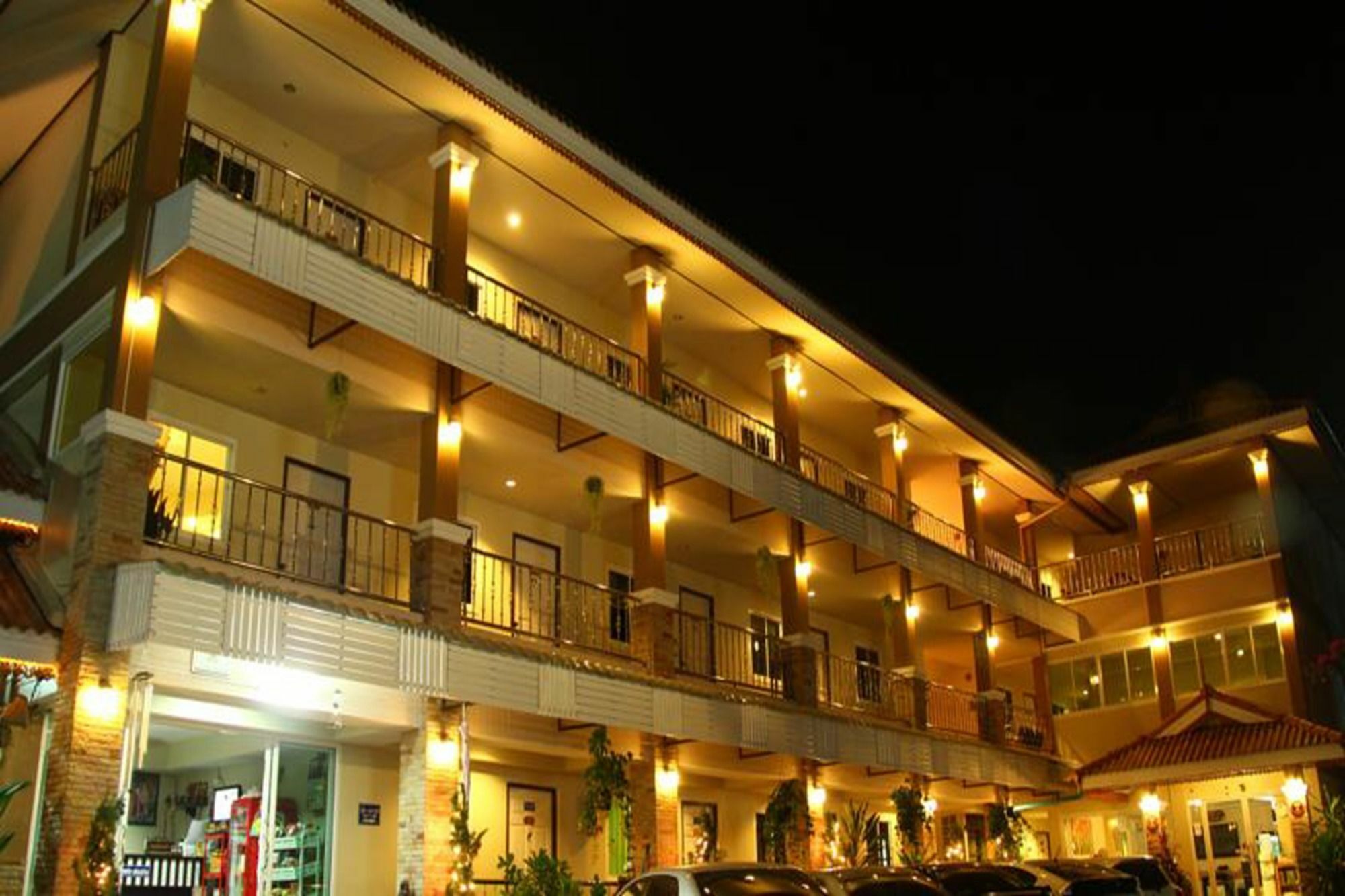 Nan Thara Place Exterior foto